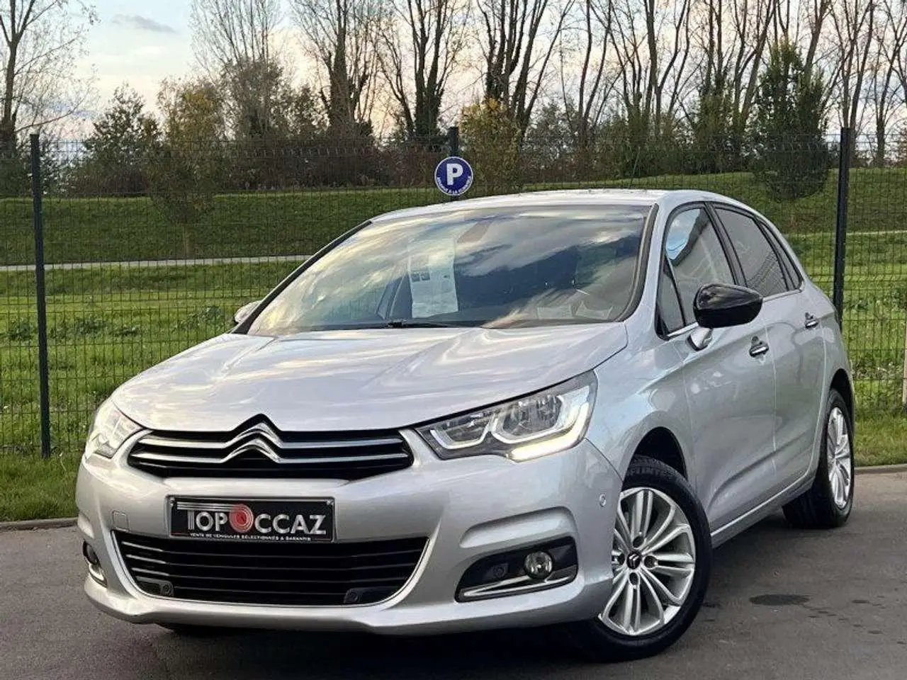 Photo 1 : Citroen C4 2015 Diesel