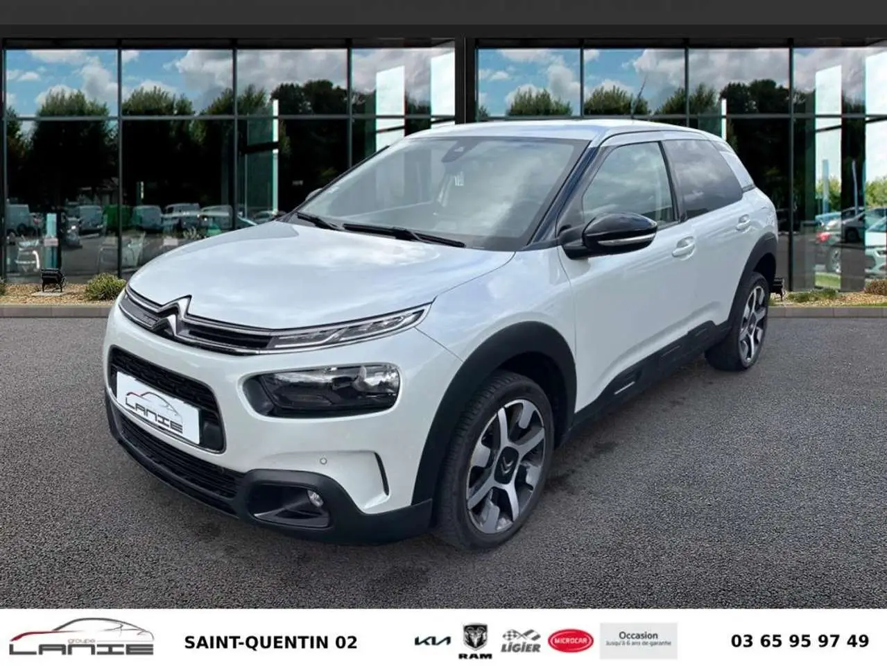 Photo 1 : Citroen C4 2018 Petrol