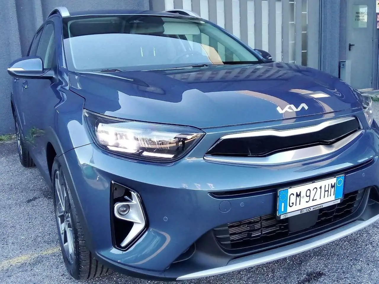 Photo 1 : Kia Stonic 2023 Hybrid