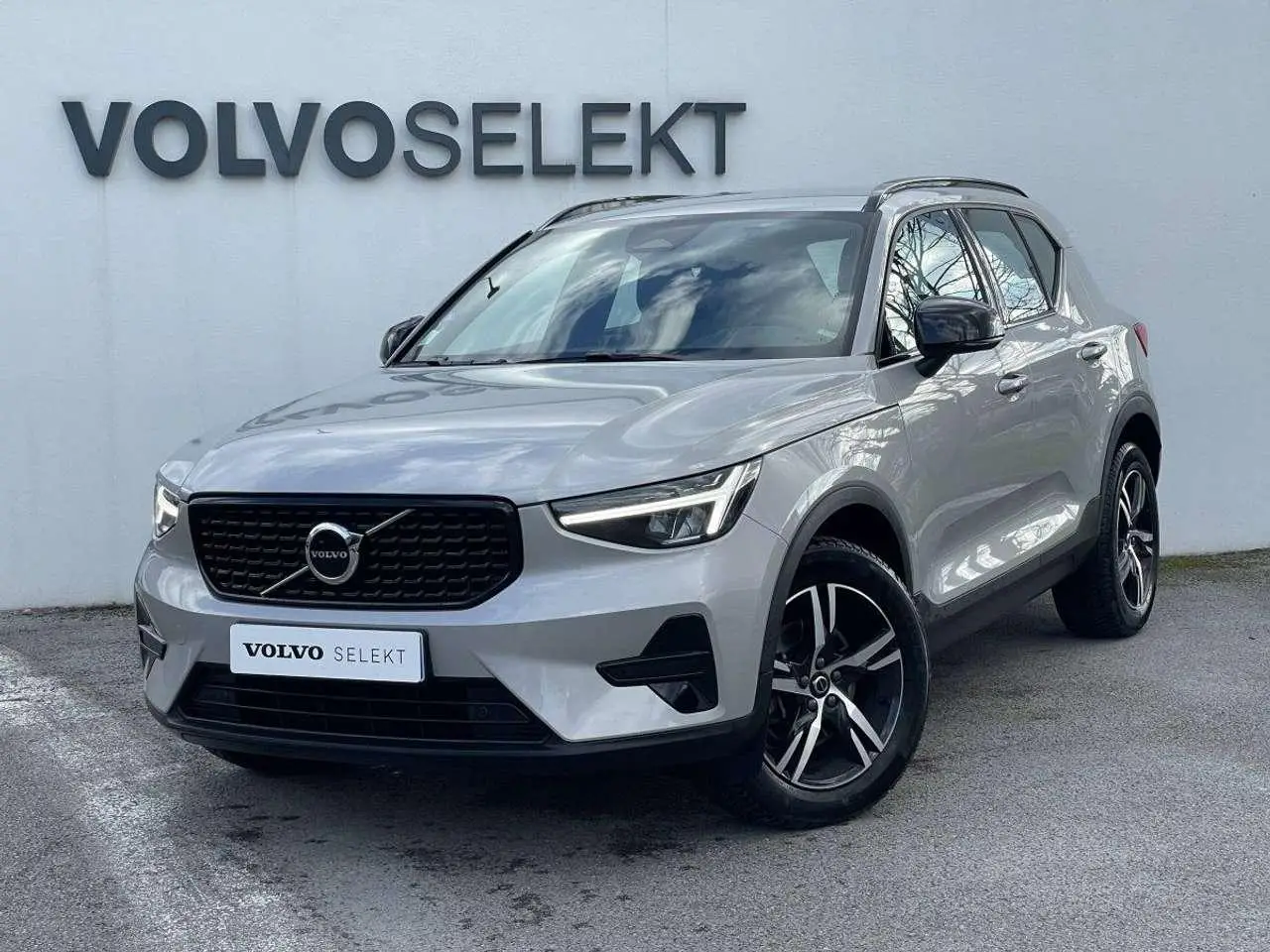 Photo 1 : Volvo Xc40 2023 Essence