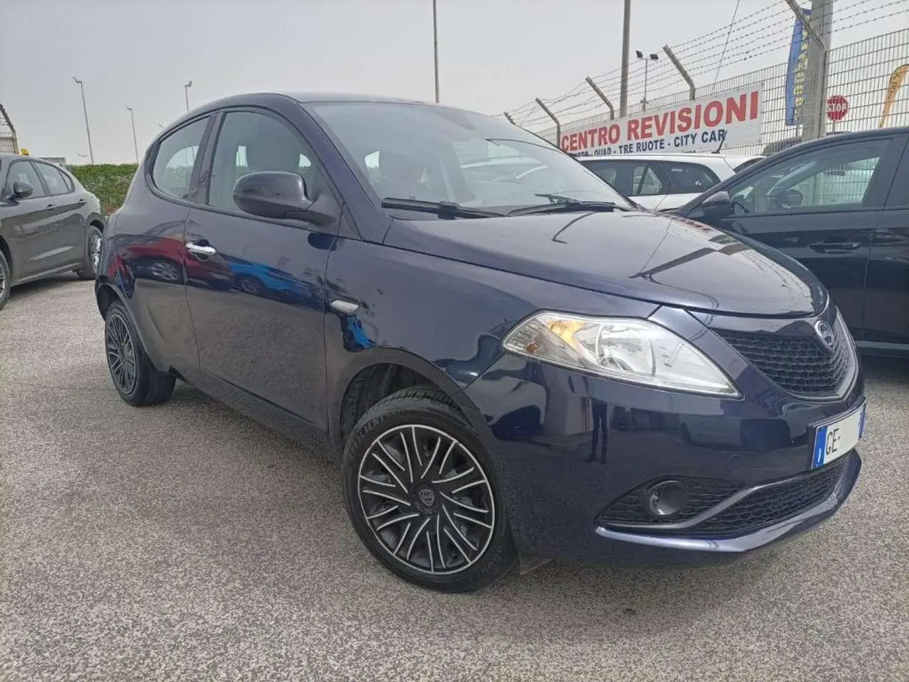 Photo 1 : Lancia Ypsilon 2021 Hybrid