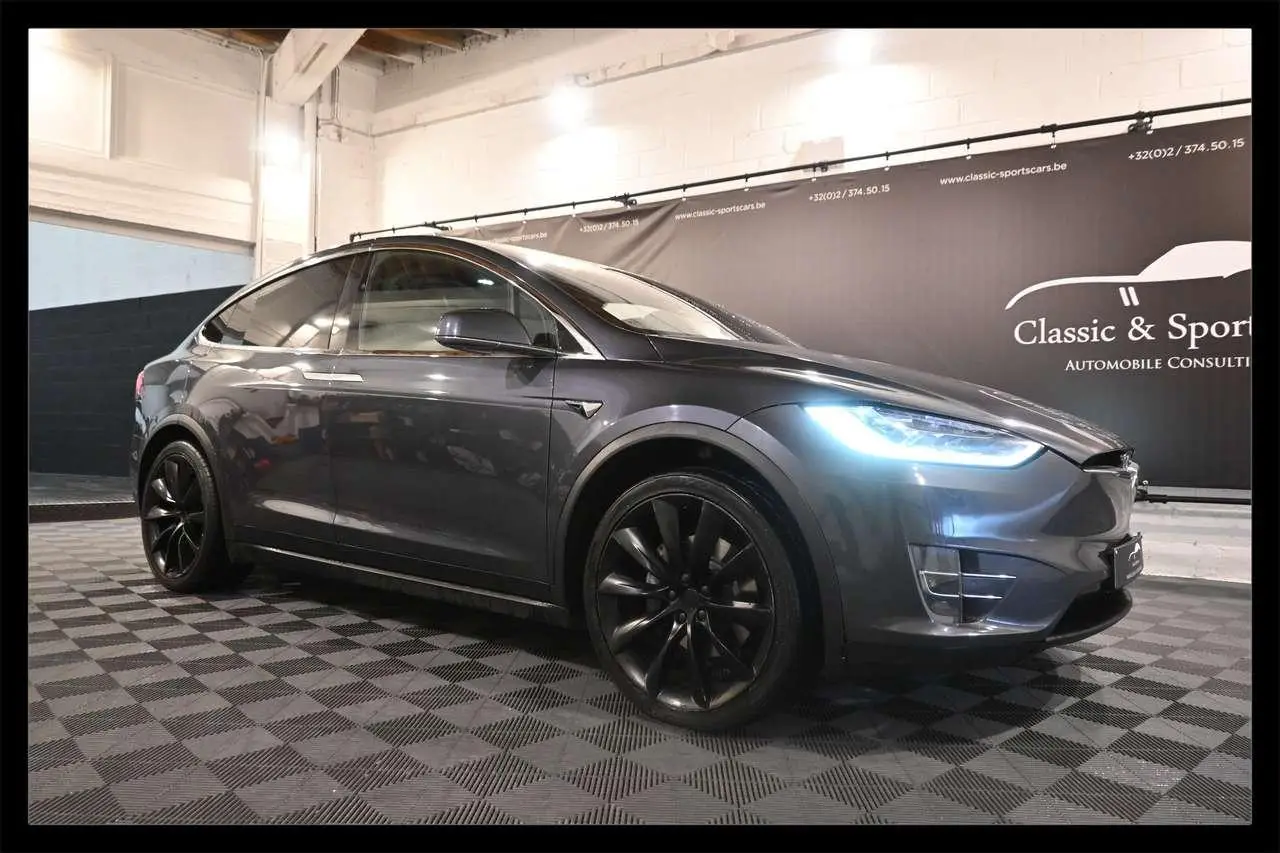 Photo 1 : Tesla Model X 2017 Électrique