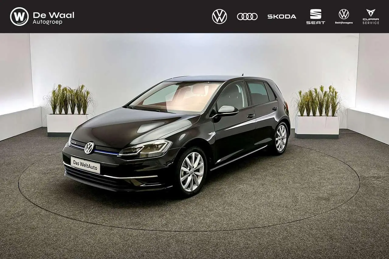 Photo 1 : Volkswagen Golf 2019 Essence