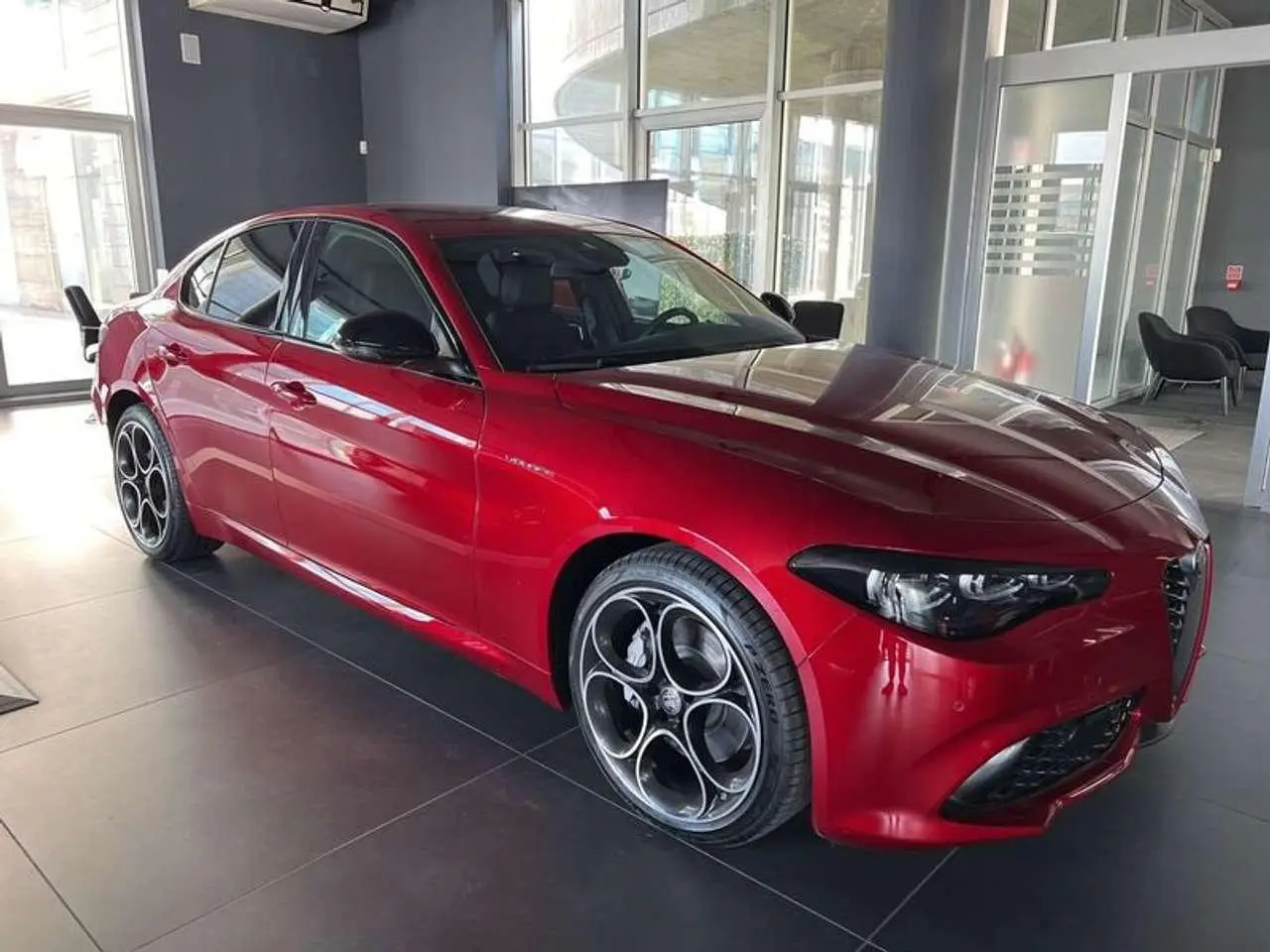 Photo 1 : Alfa Romeo Giulia 2024 Diesel