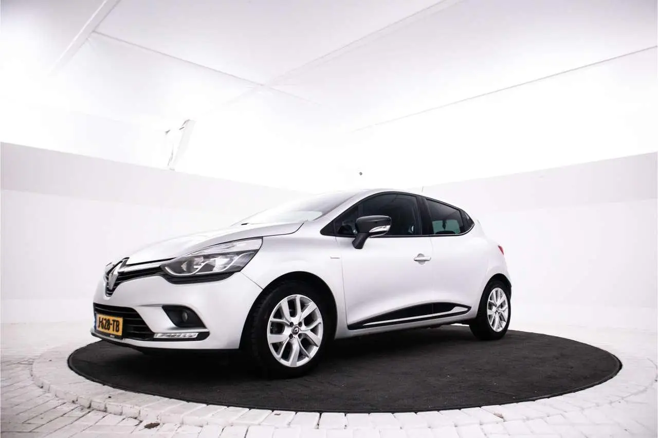 Photo 1 : Renault Clio 2018 Petrol