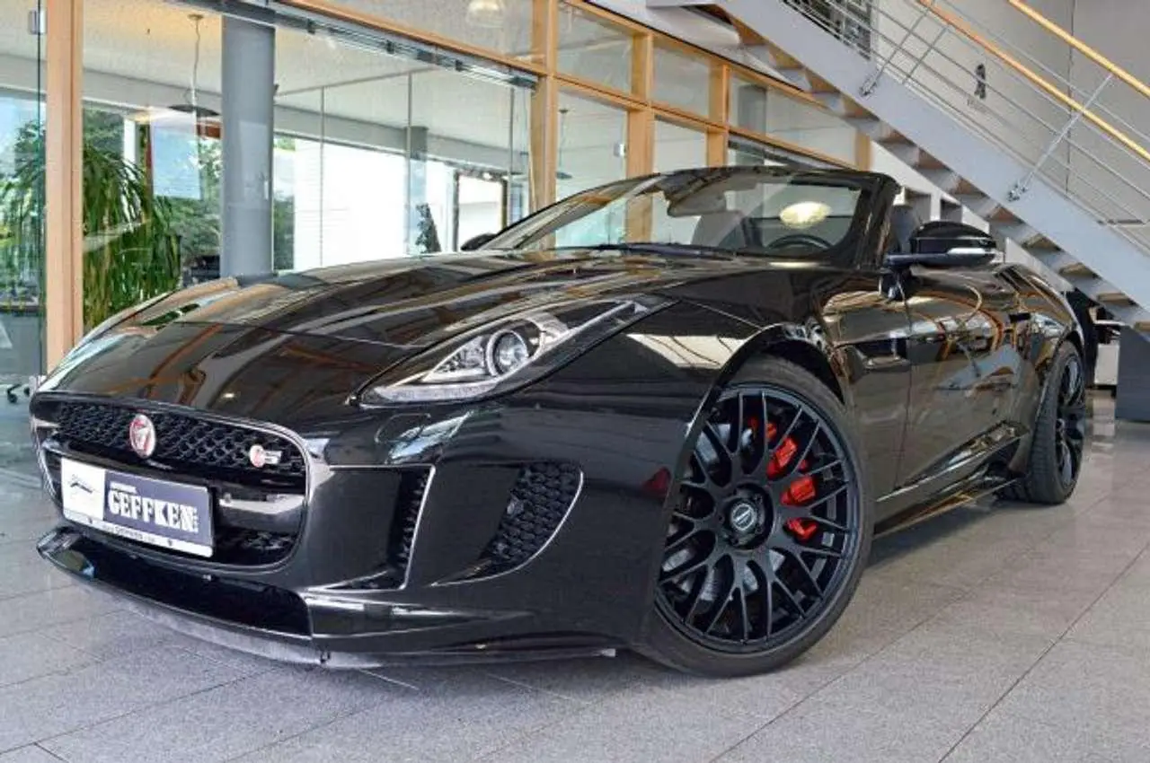 Photo 1 : Jaguar F-type 2017 Essence