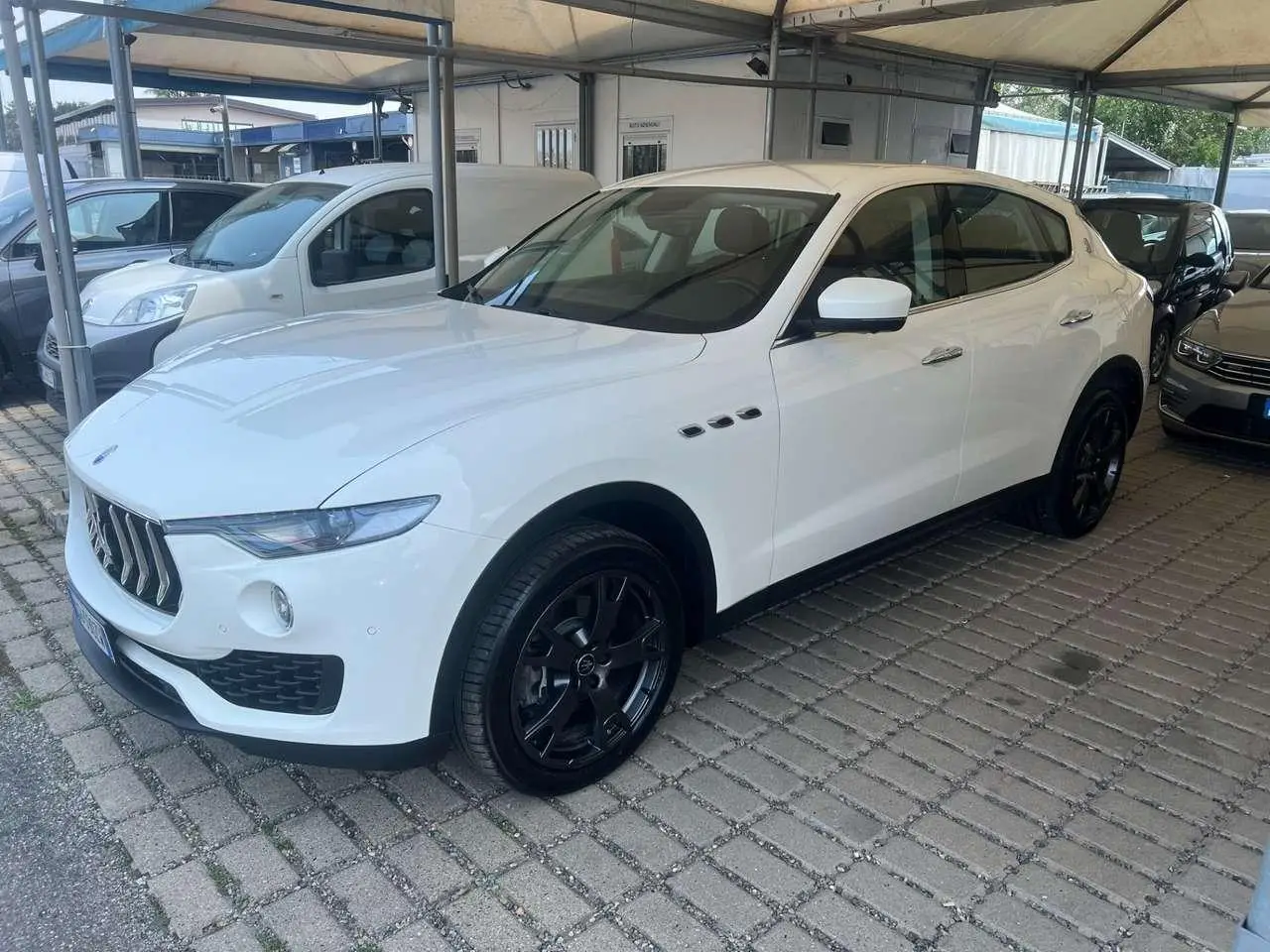 Photo 1 : Maserati Levante 2021 Petrol