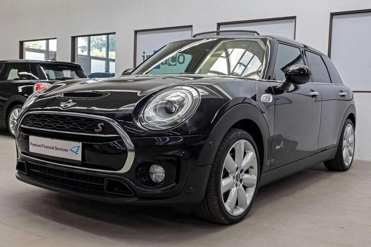 Photo 1 : Mini Cooper 2017 Diesel