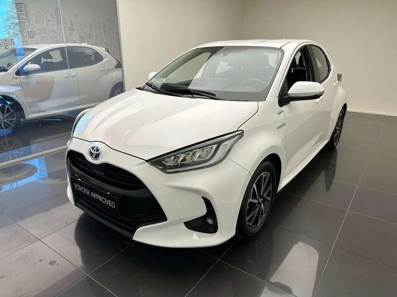 Photo 1 : Toyota Yaris 2021 Hybrid