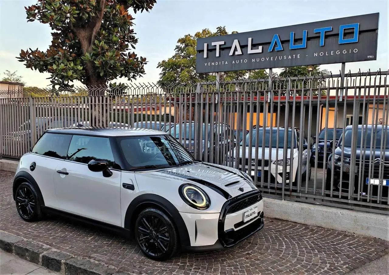 Photo 1 : Mini Cooper 2023 Essence