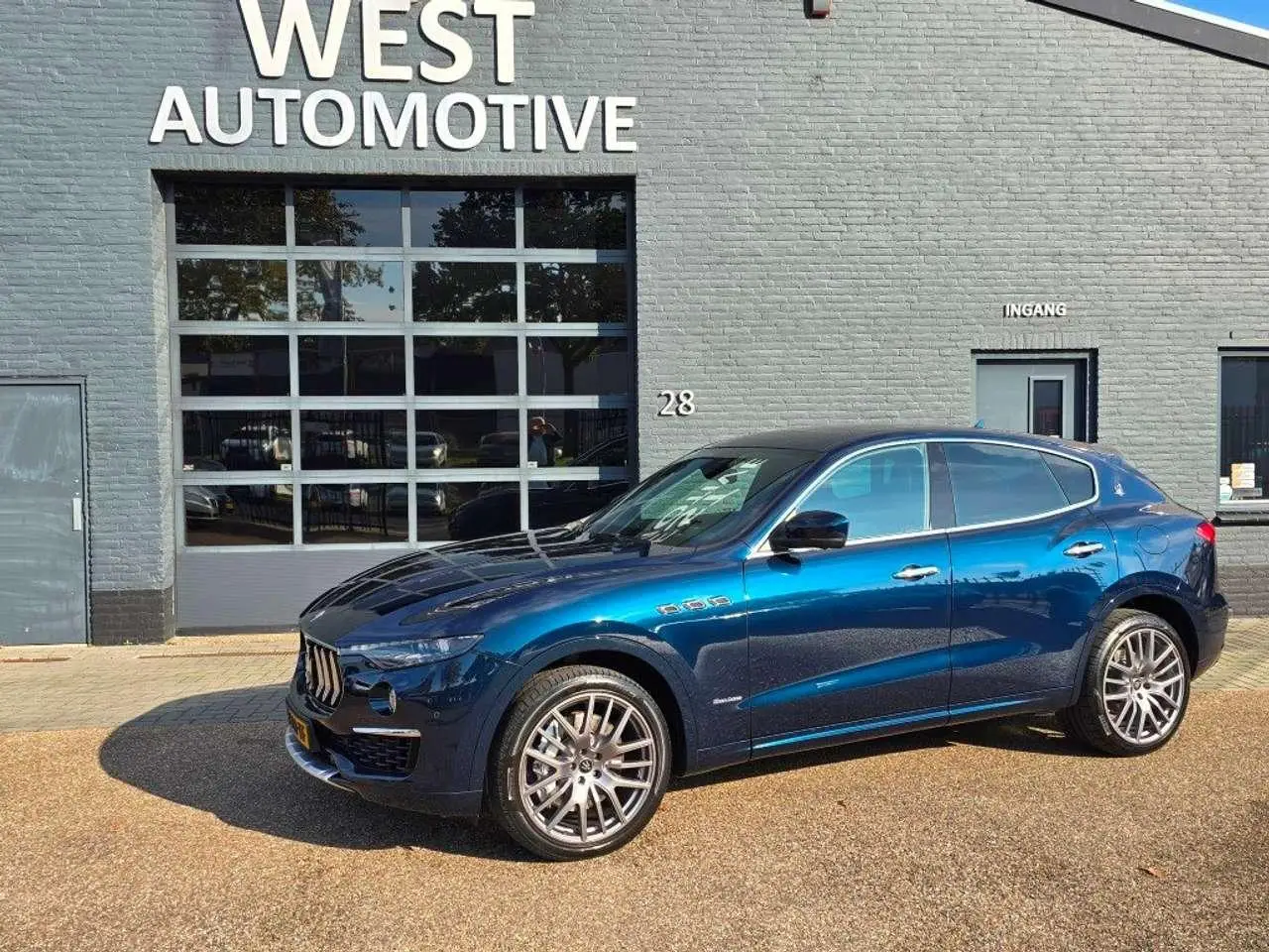 Photo 1 : Maserati Levante 2021 Essence