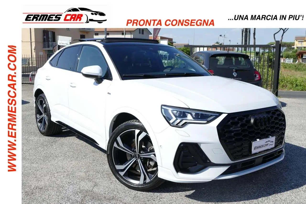 Photo 1 : Audi Q3 2020 Essence