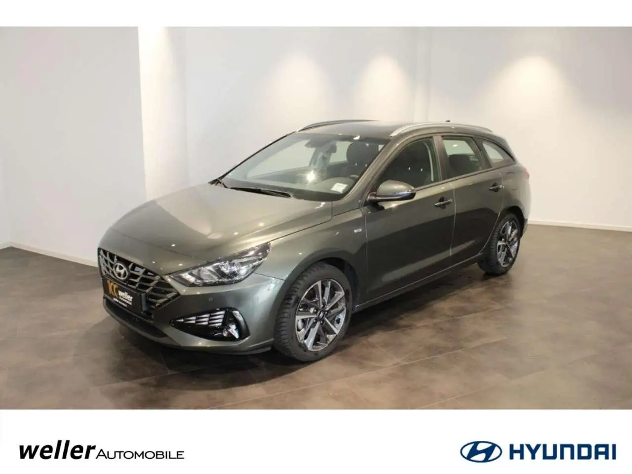 Photo 1 : Hyundai I30 2023 Petrol