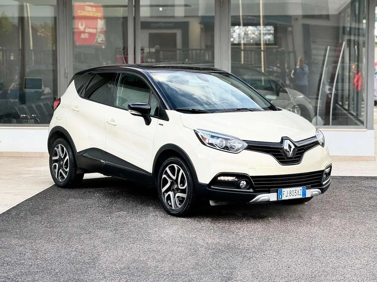 Photo 1 : Renault Captur 2017 Diesel