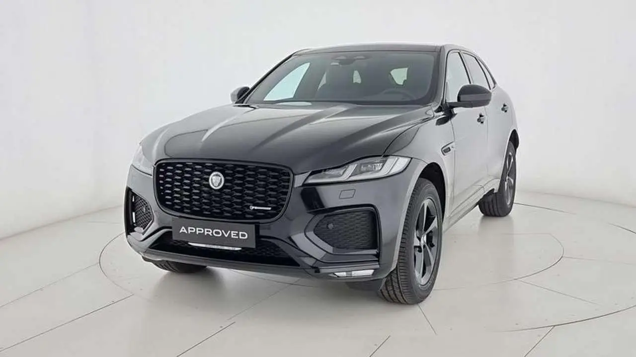 Photo 1 : Jaguar F-pace 2024 Hybride