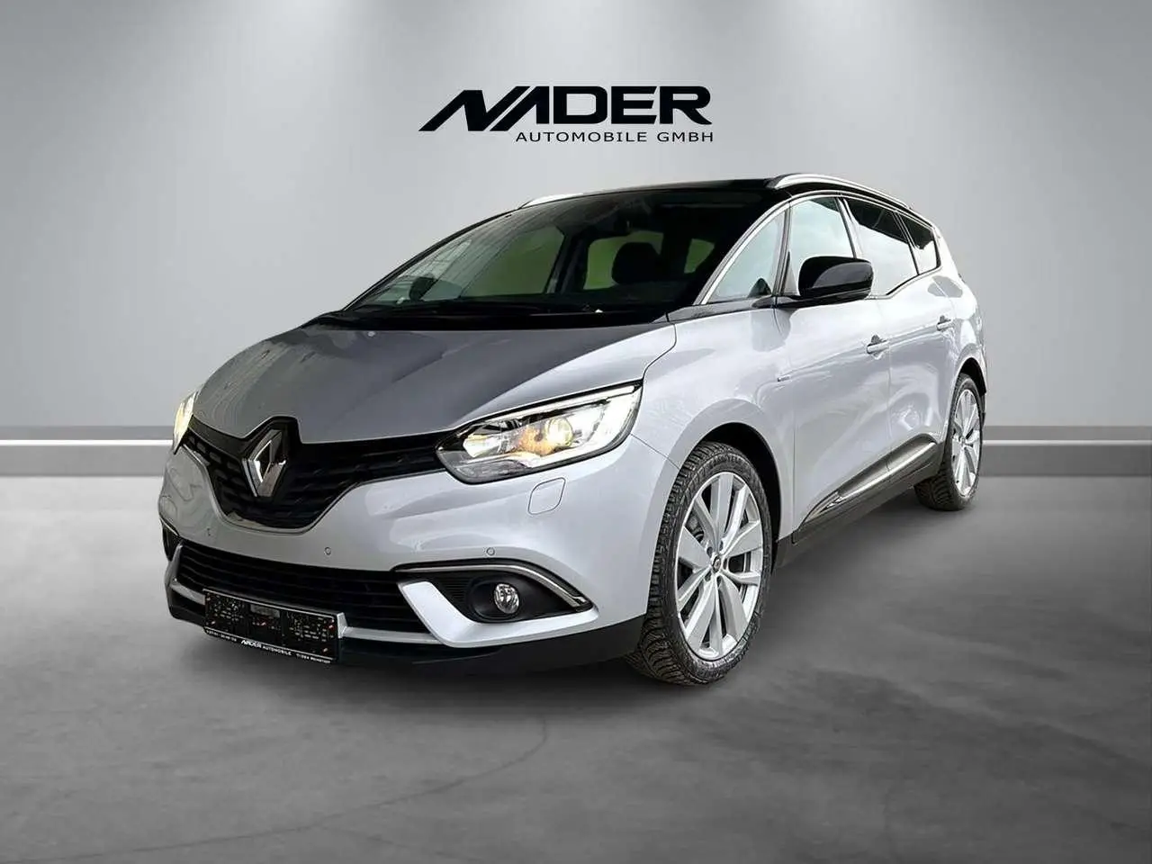 Photo 1 : Renault Grand Scenic 2020 Petrol