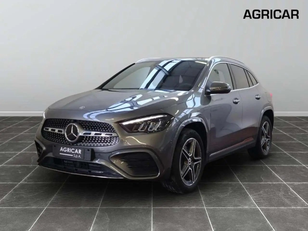 Photo 1 : Mercedes-benz Classe Gla 2024 Hybride