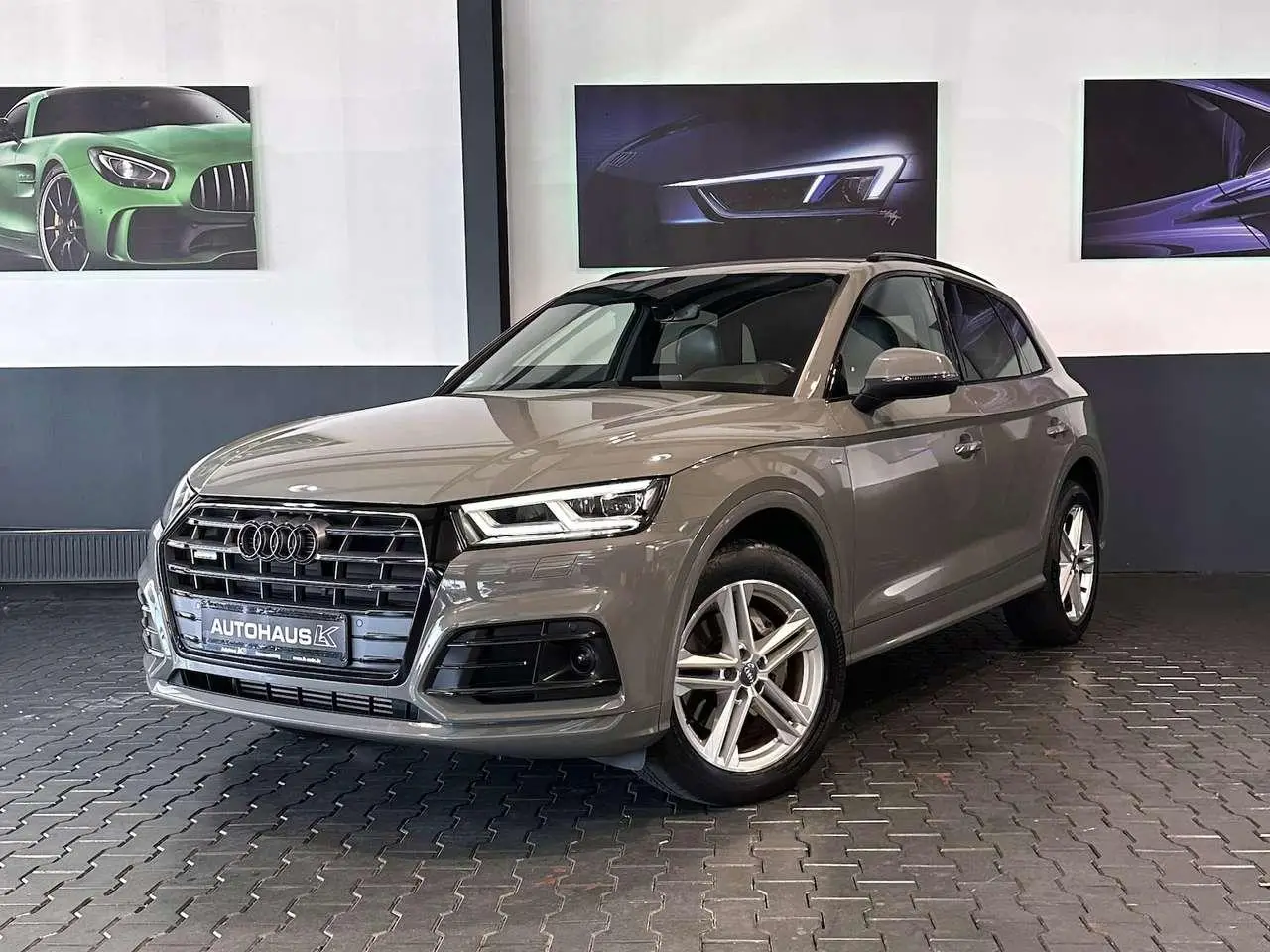 Photo 1 : Audi Q5 2019 Essence