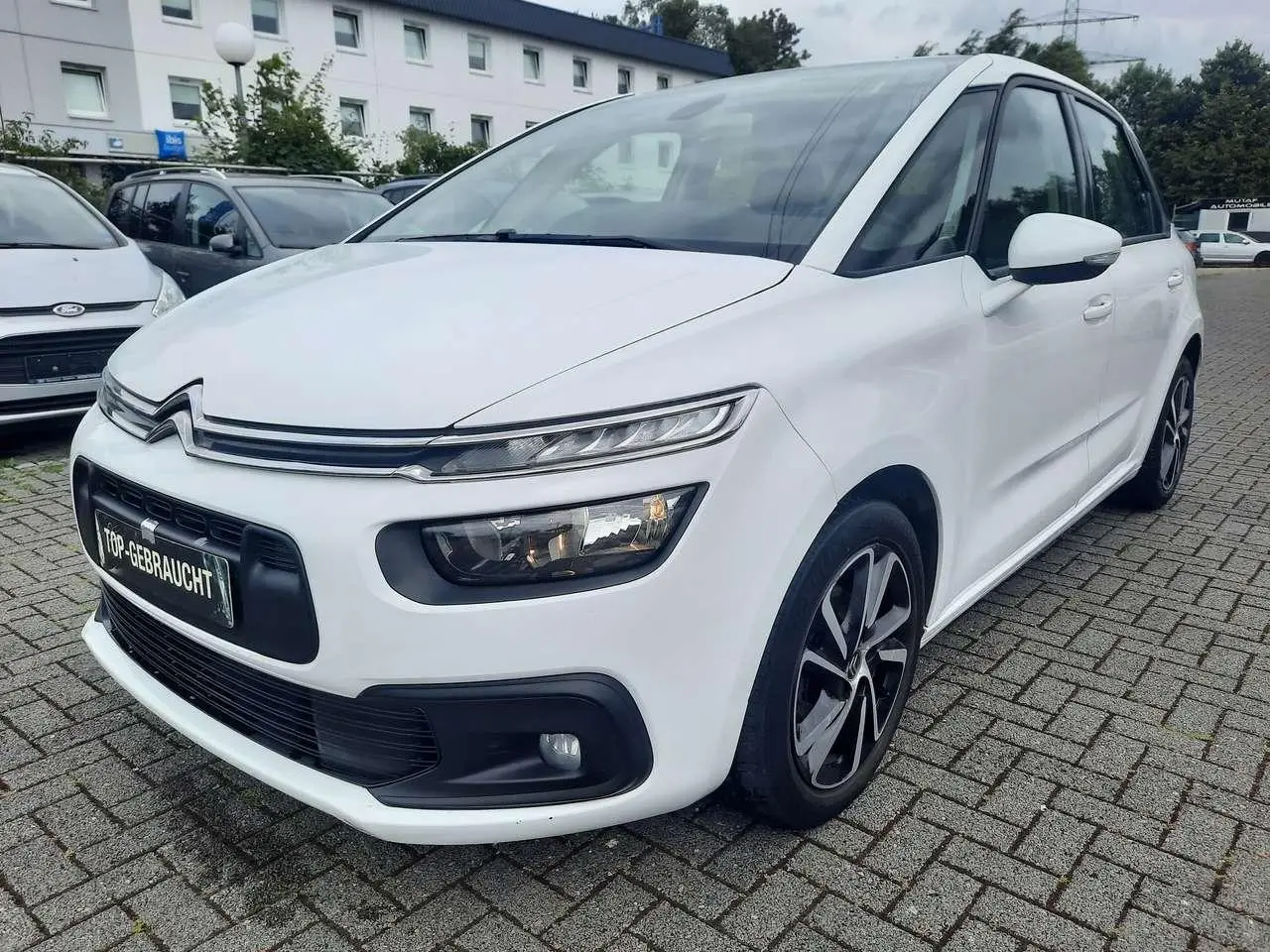 Photo 1 : Citroen C4 2019 Petrol