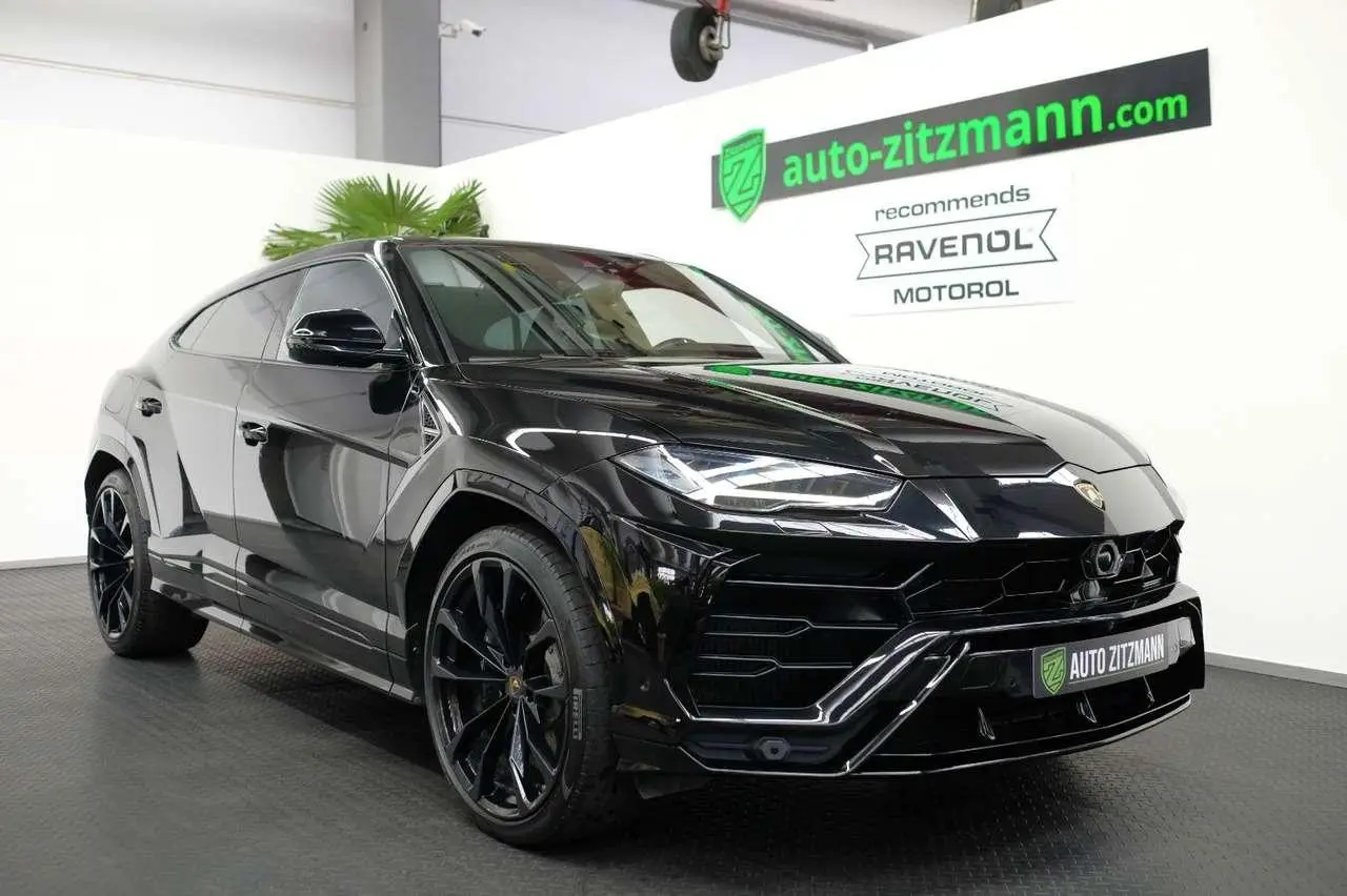 Photo 1 : Lamborghini Urus 2021 Petrol