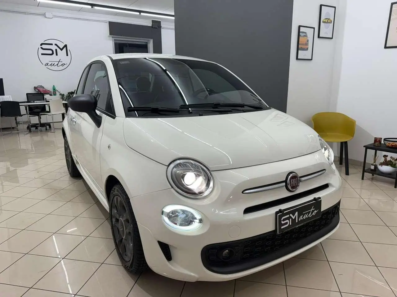 Photo 1 : Fiat 500 2022 Hybrid