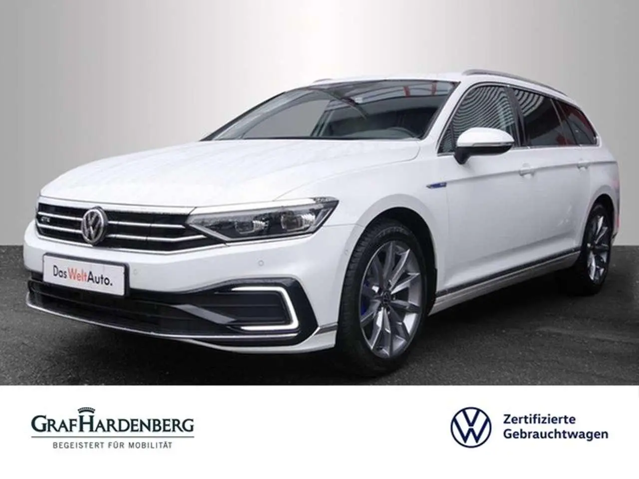 Photo 1 : Volkswagen Passat 2020 Hybride