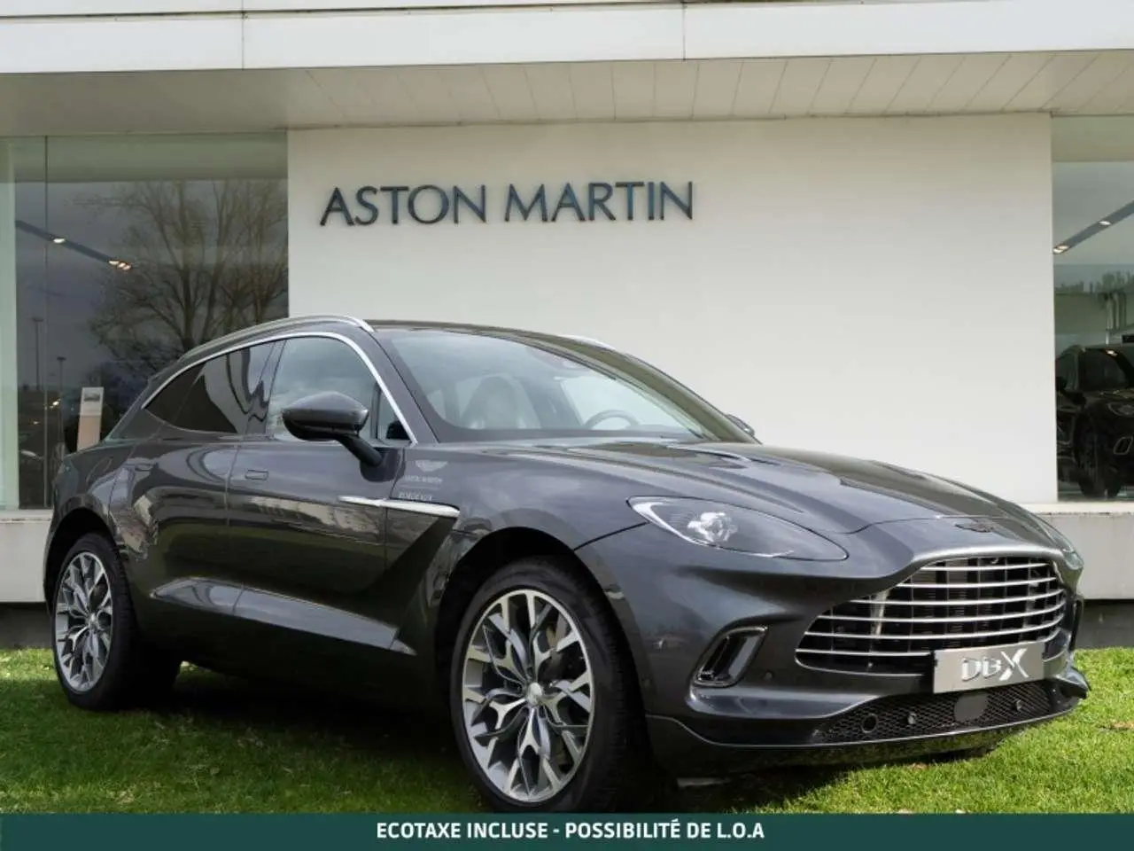 Photo 1 : Aston Martin Dbx 2023 Petrol