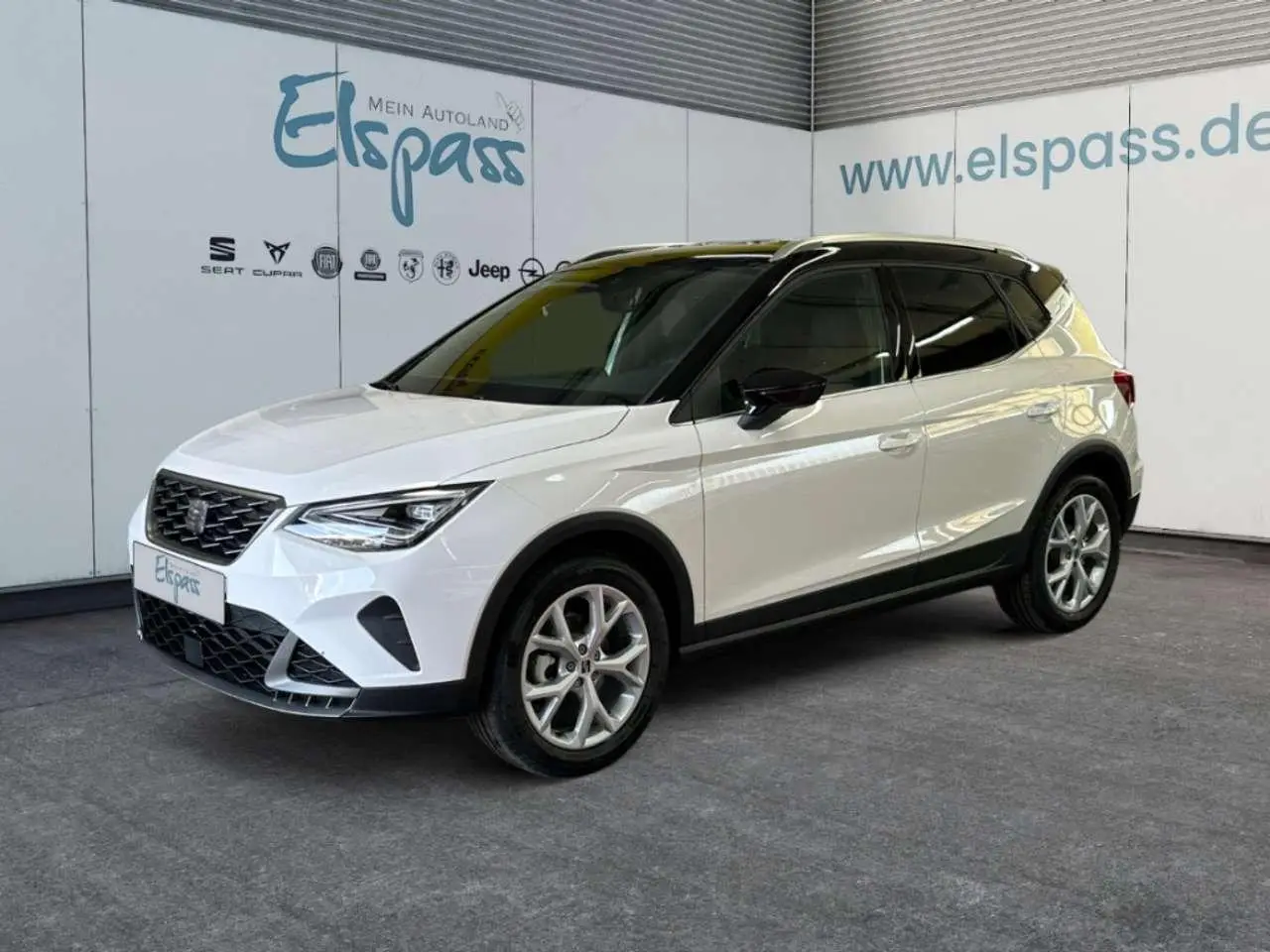 Photo 1 : Seat Arona 2024 Petrol