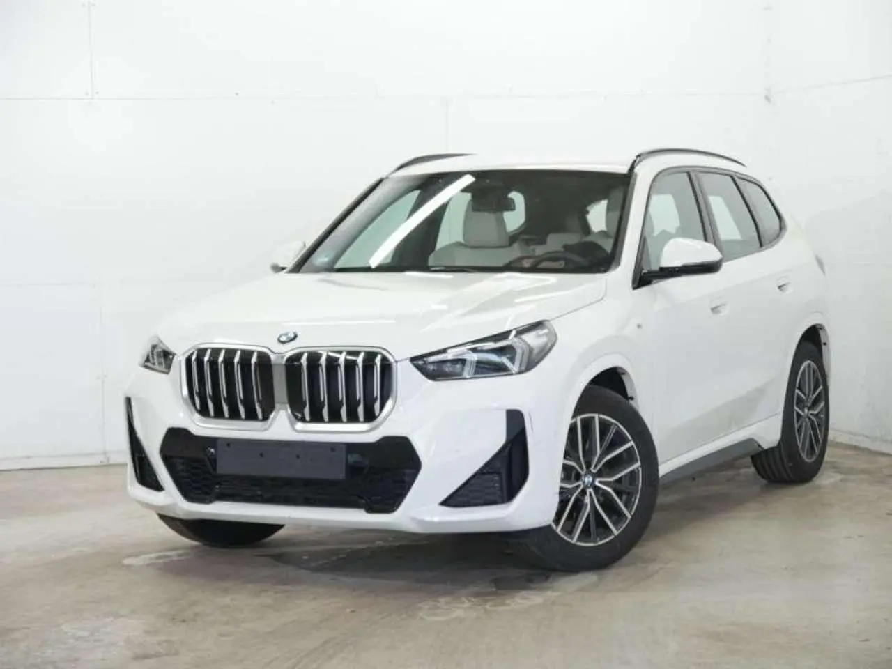 Photo 1 : Bmw X1 2024 Petrol