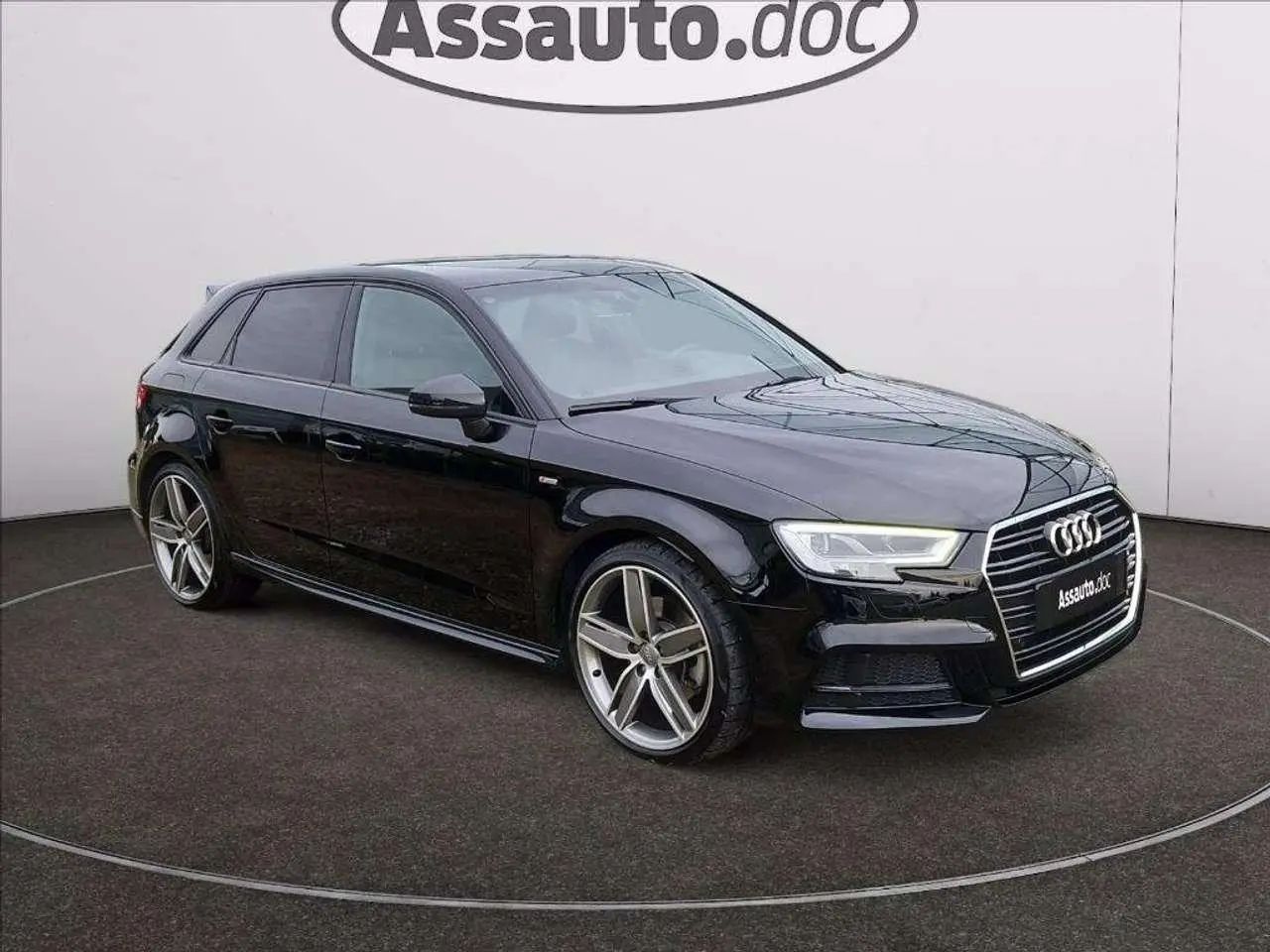 Photo 1 : Audi A3 2019 Diesel