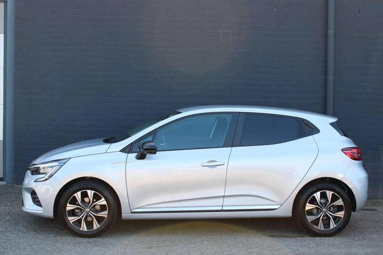 Photo 1 : Renault Clio 2022 Petrol