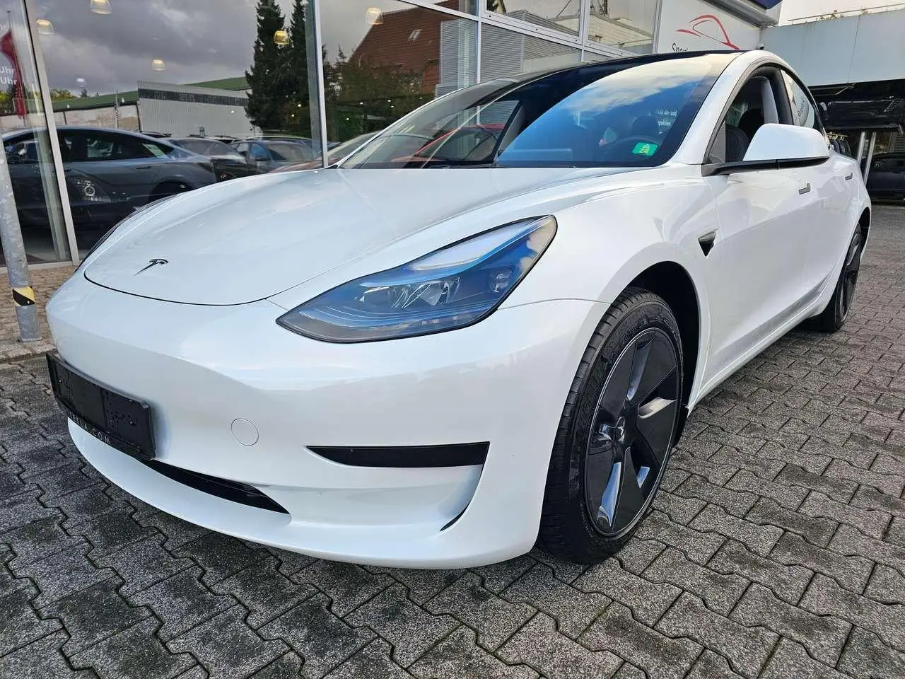 Photo 1 : Tesla Model 3 2023 Electric