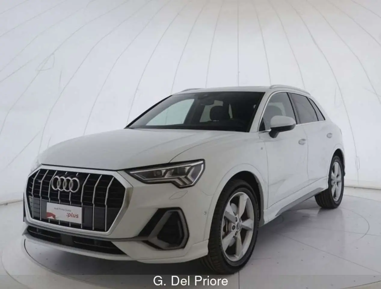 Photo 1 : Audi Q3 2019 Essence