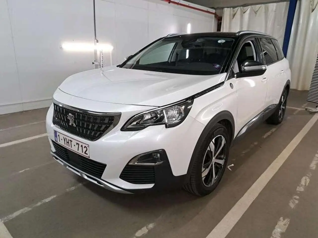 Photo 1 : Peugeot 5008 2020 Essence