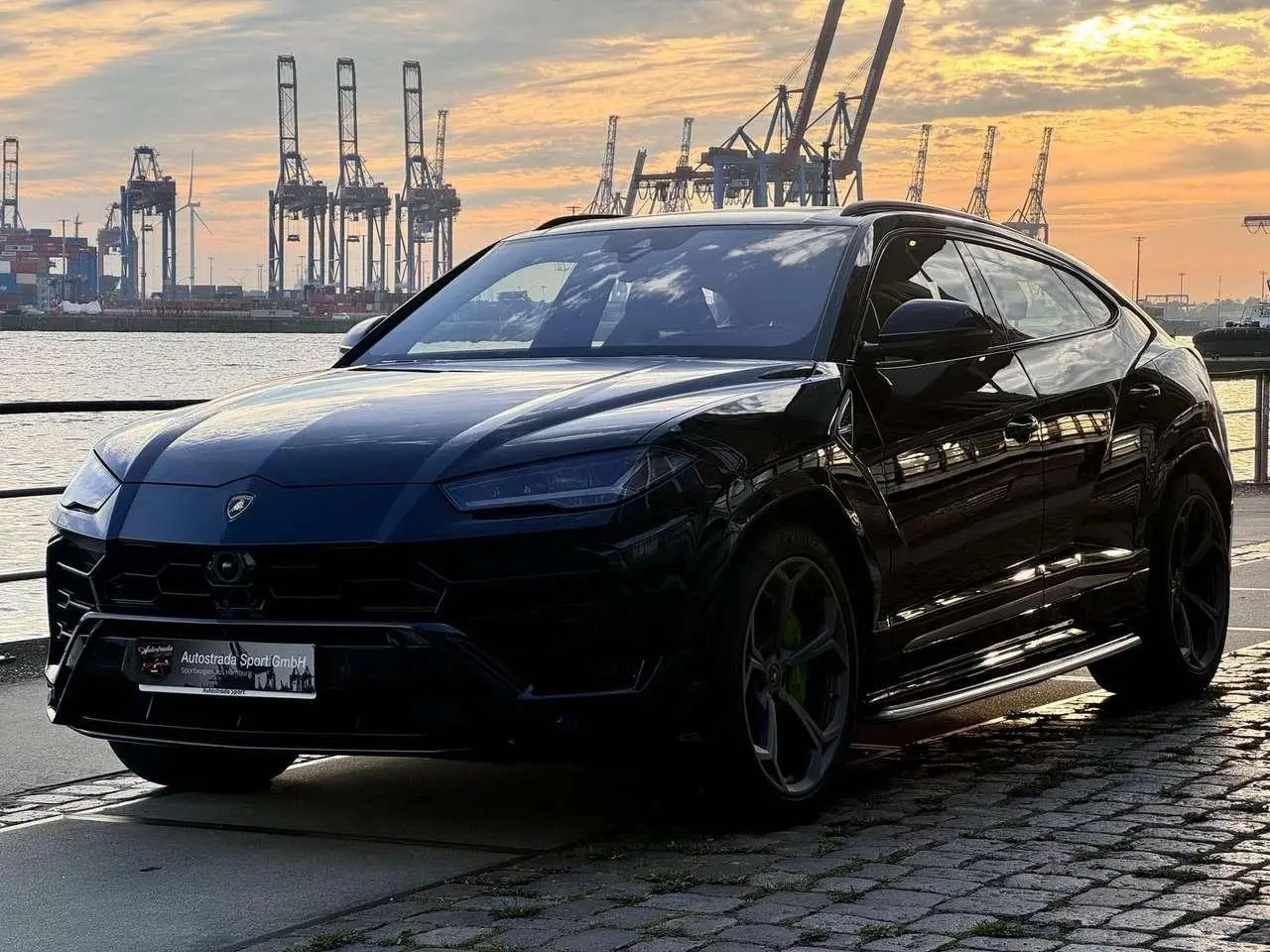 Photo 1 : Lamborghini Urus 2019 Essence