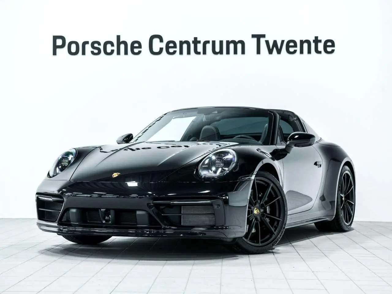 Photo 1 : Porsche 992 2024 Essence