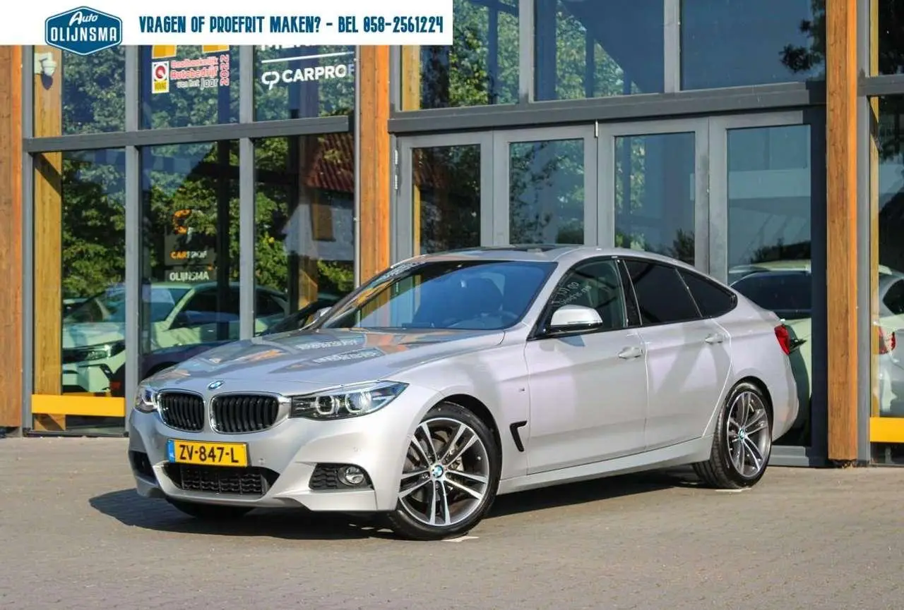 Photo 1 : Bmw Serie 3 2019 Diesel