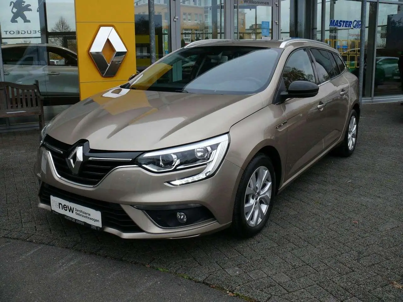 Photo 1 : Renault Megane 2019 Petrol