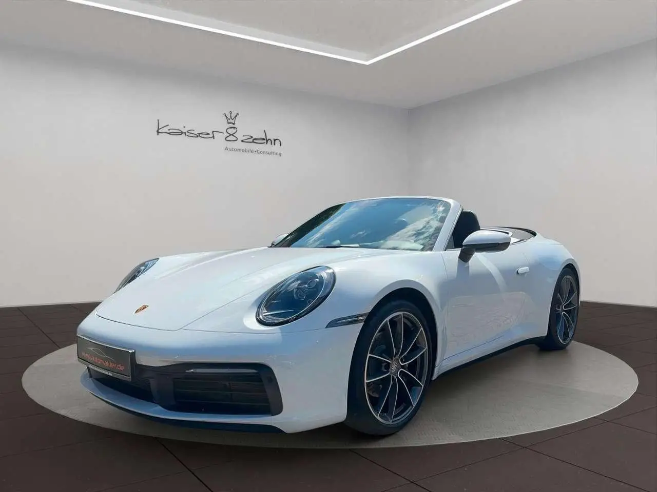 Photo 1 : Porsche 992 2021 Essence