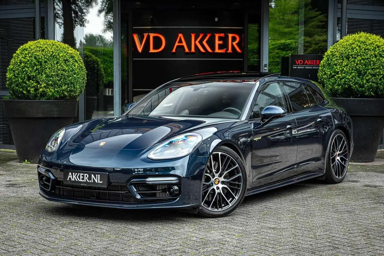 Photo 1 : Porsche Panamera 2023 Hybrid