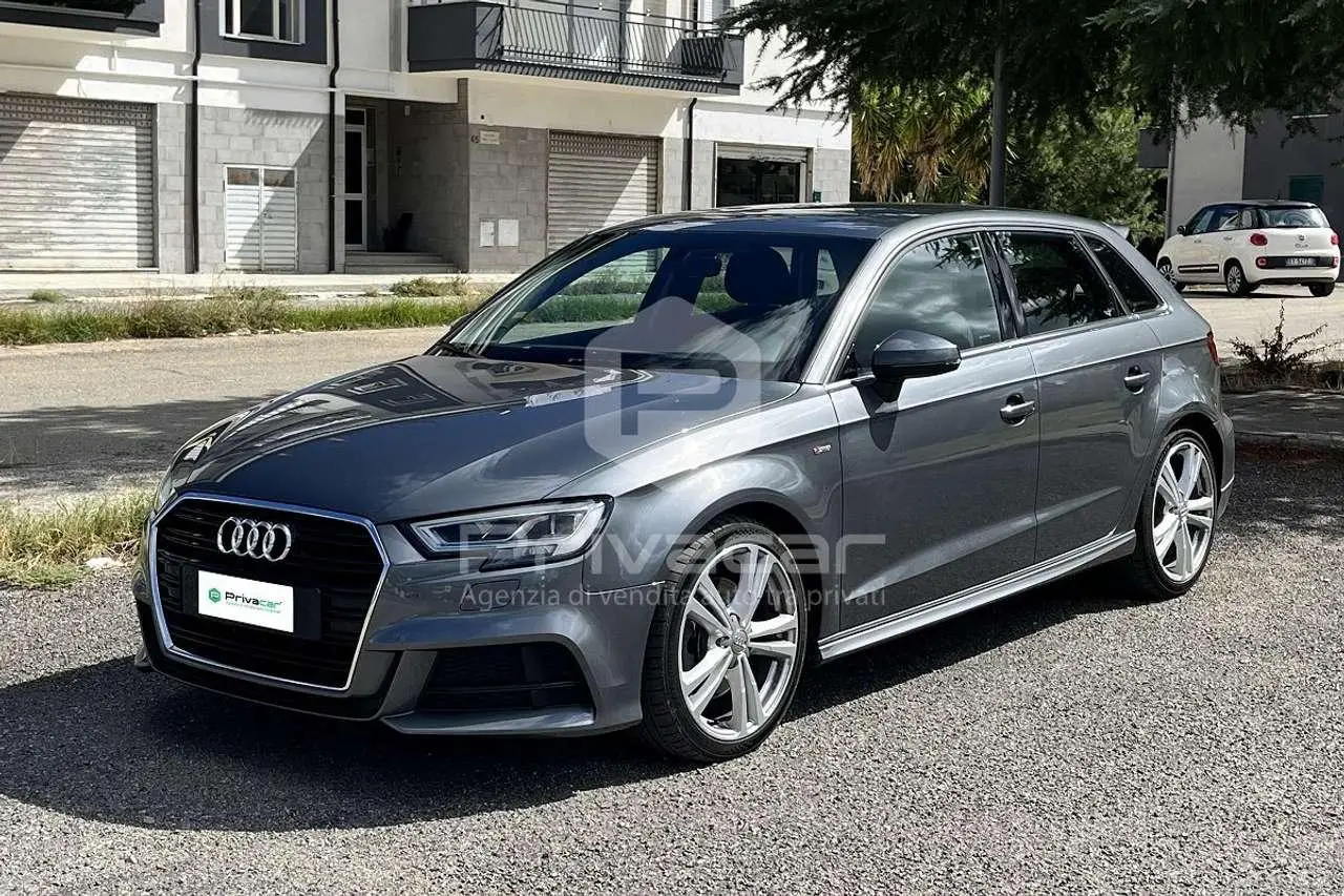 Photo 1 : Audi A3 2019 Diesel