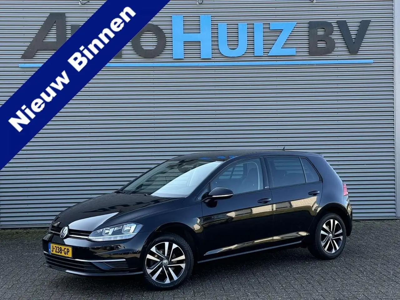 Photo 1 : Volkswagen Golf 2019 Petrol