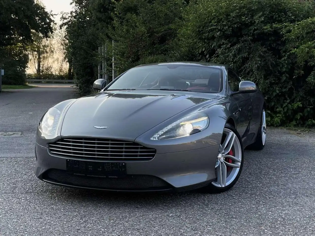 Photo 1 : Aston Martin Db9 2015 Petrol