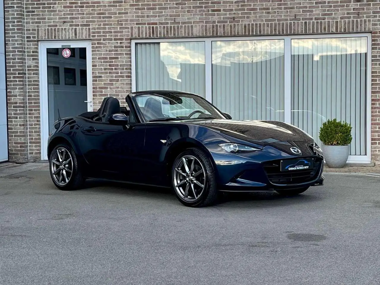 Photo 1 : Mazda Mx-5 2023 Petrol