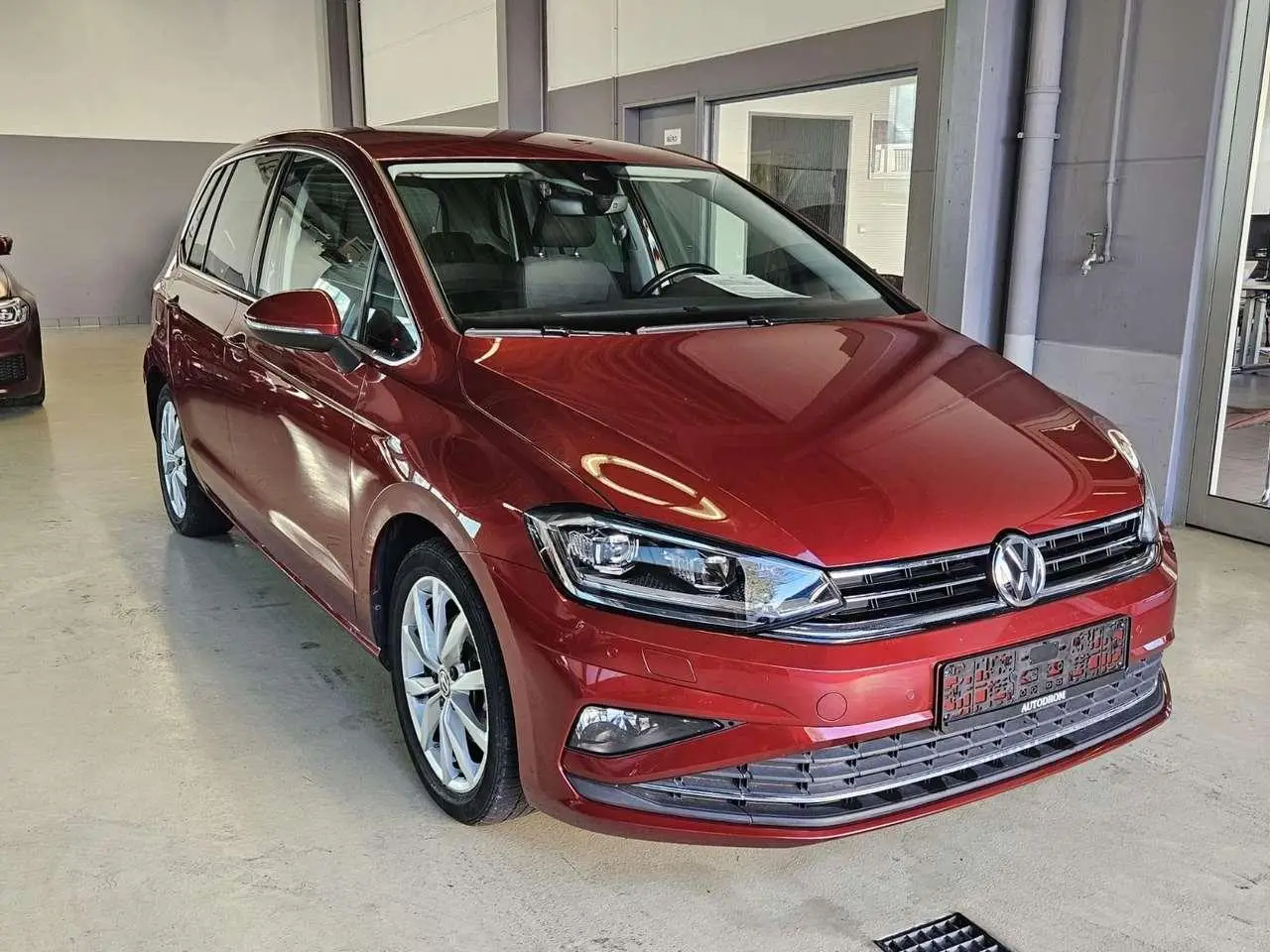 Photo 1 : Volkswagen Golf 2019 Petrol