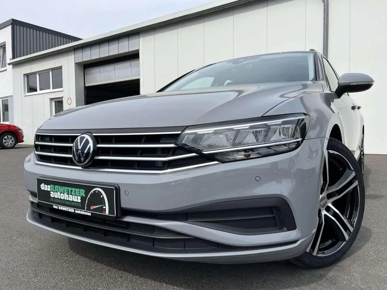 Photo 1 : Volkswagen Passat 2022 Petrol