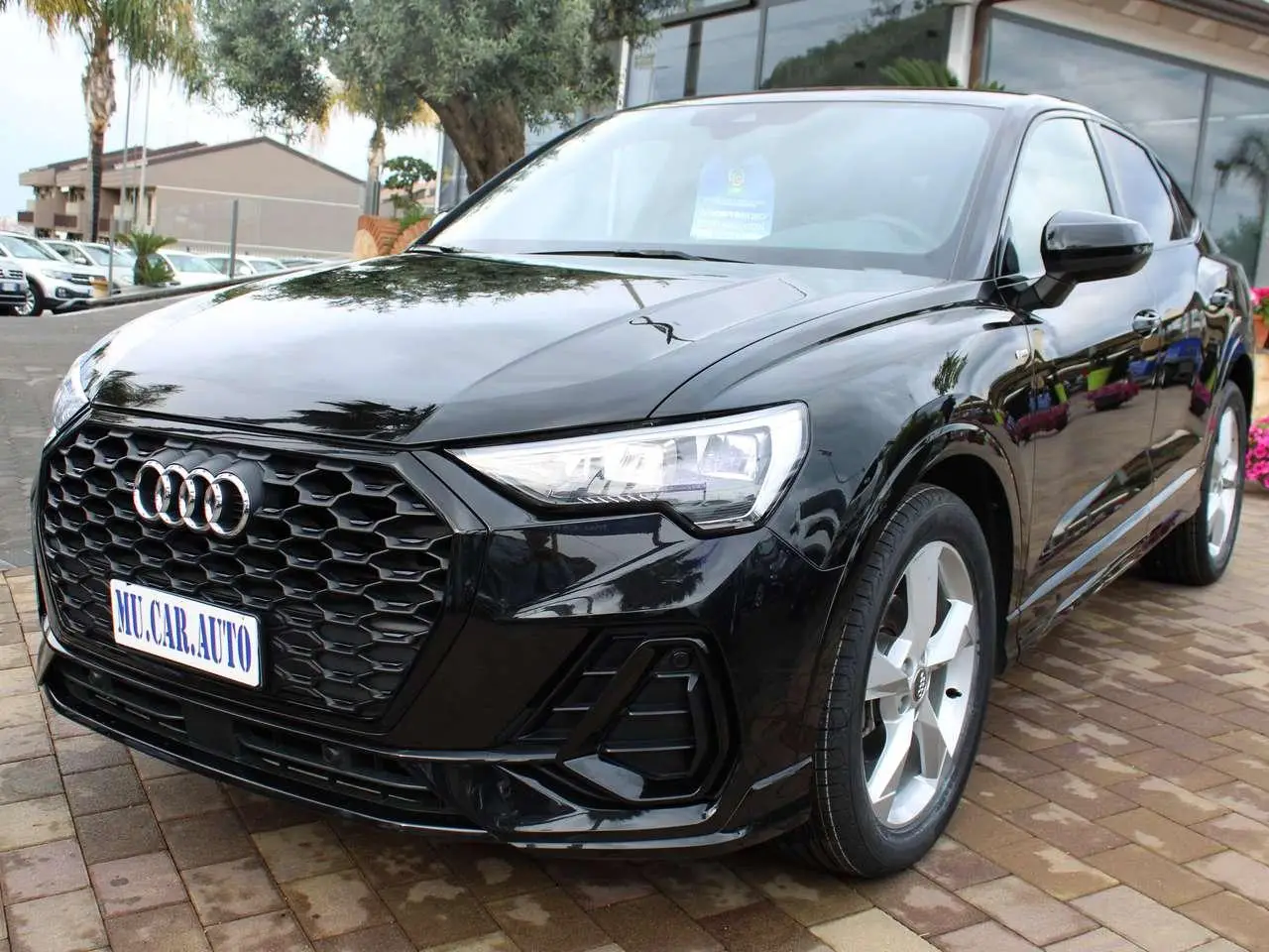 Photo 1 : Audi Q3 2021 Diesel