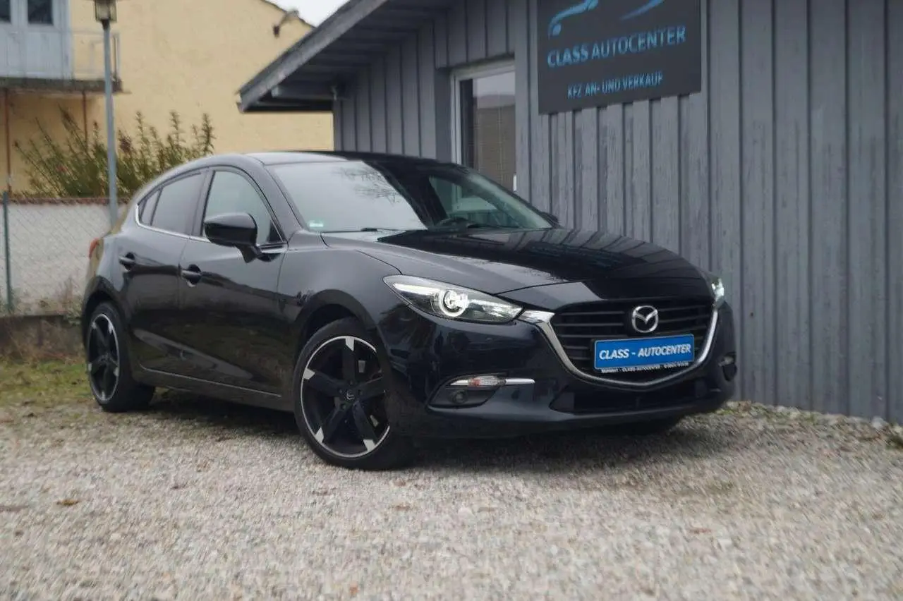 Photo 1 : Mazda 3 2018 Essence