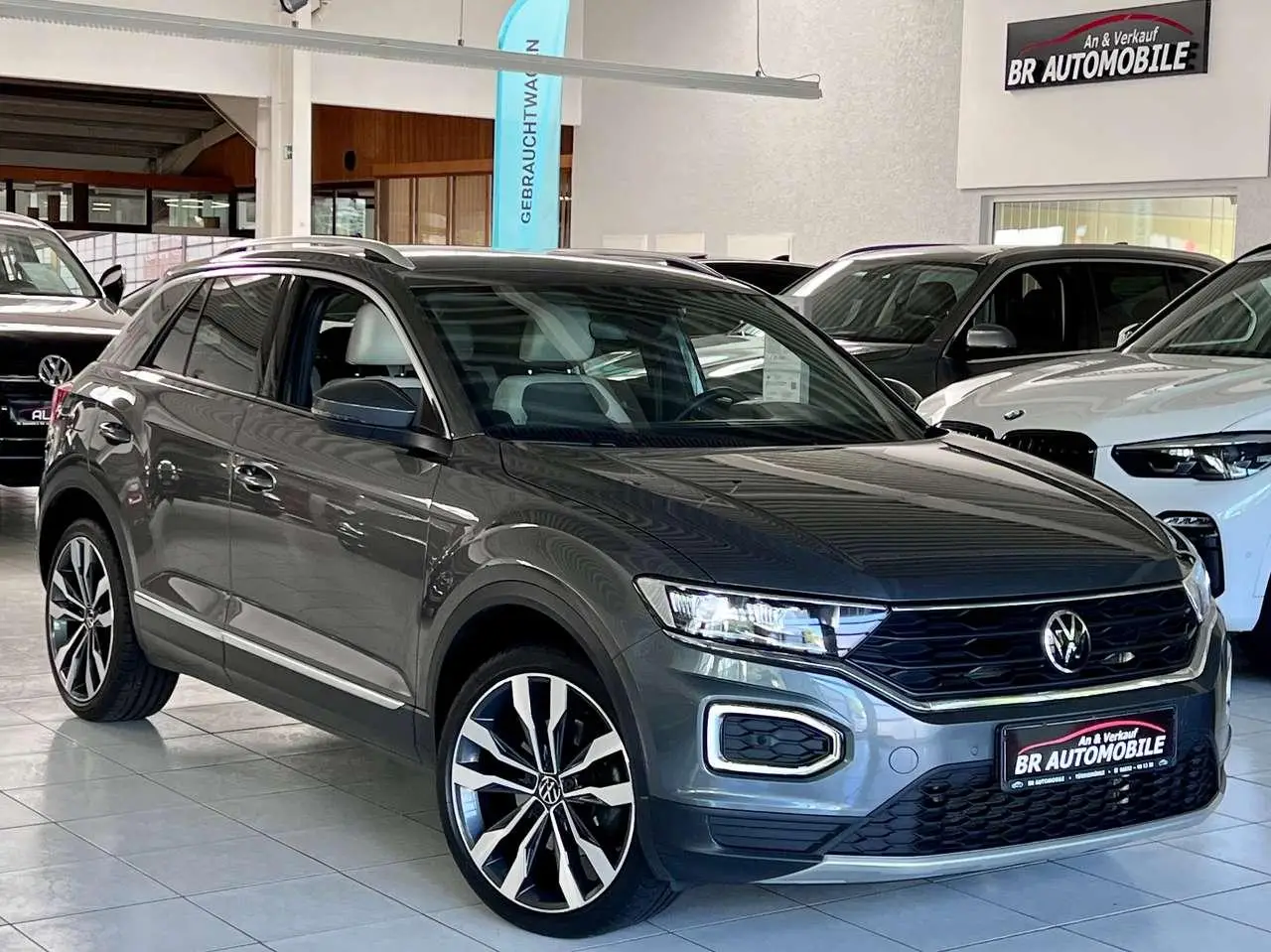 Photo 1 : Volkswagen T-roc 2020 Petrol