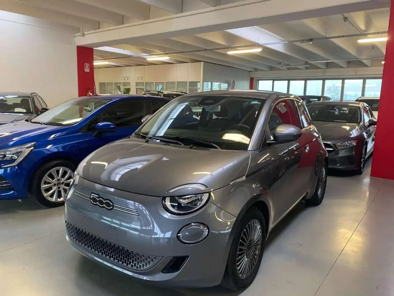 Photo 1 : Fiat 500 2022 Electric